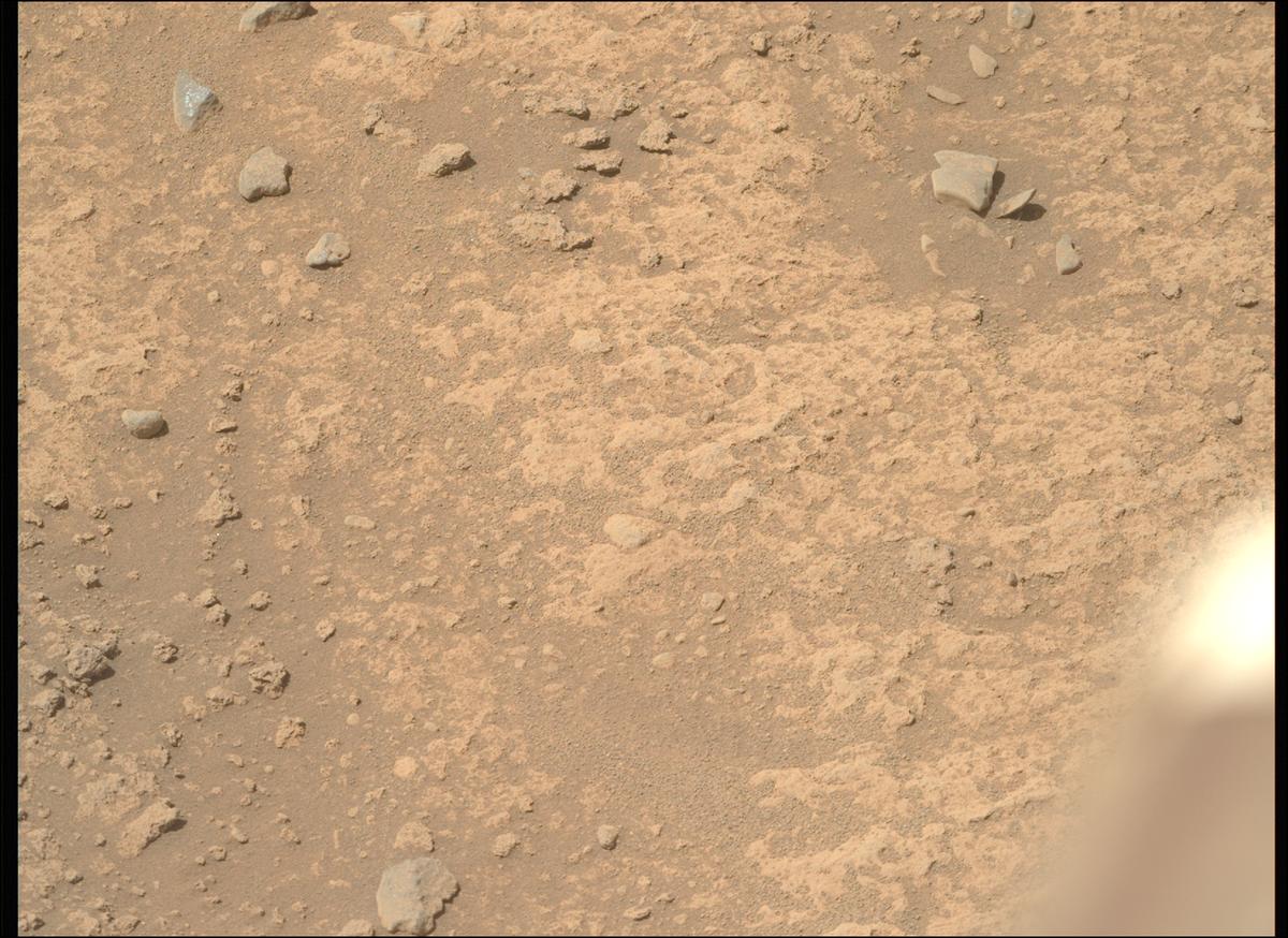 This image was taken by MCZ_RIGHT onboard NASA's Mars rover Perseverance on Sol 872