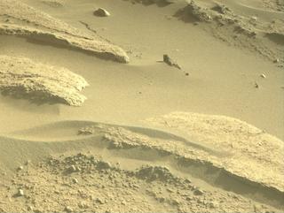 View image taken on Mars, Mars Perseverance Sol 874: Right Navigation Camera (Navcam)