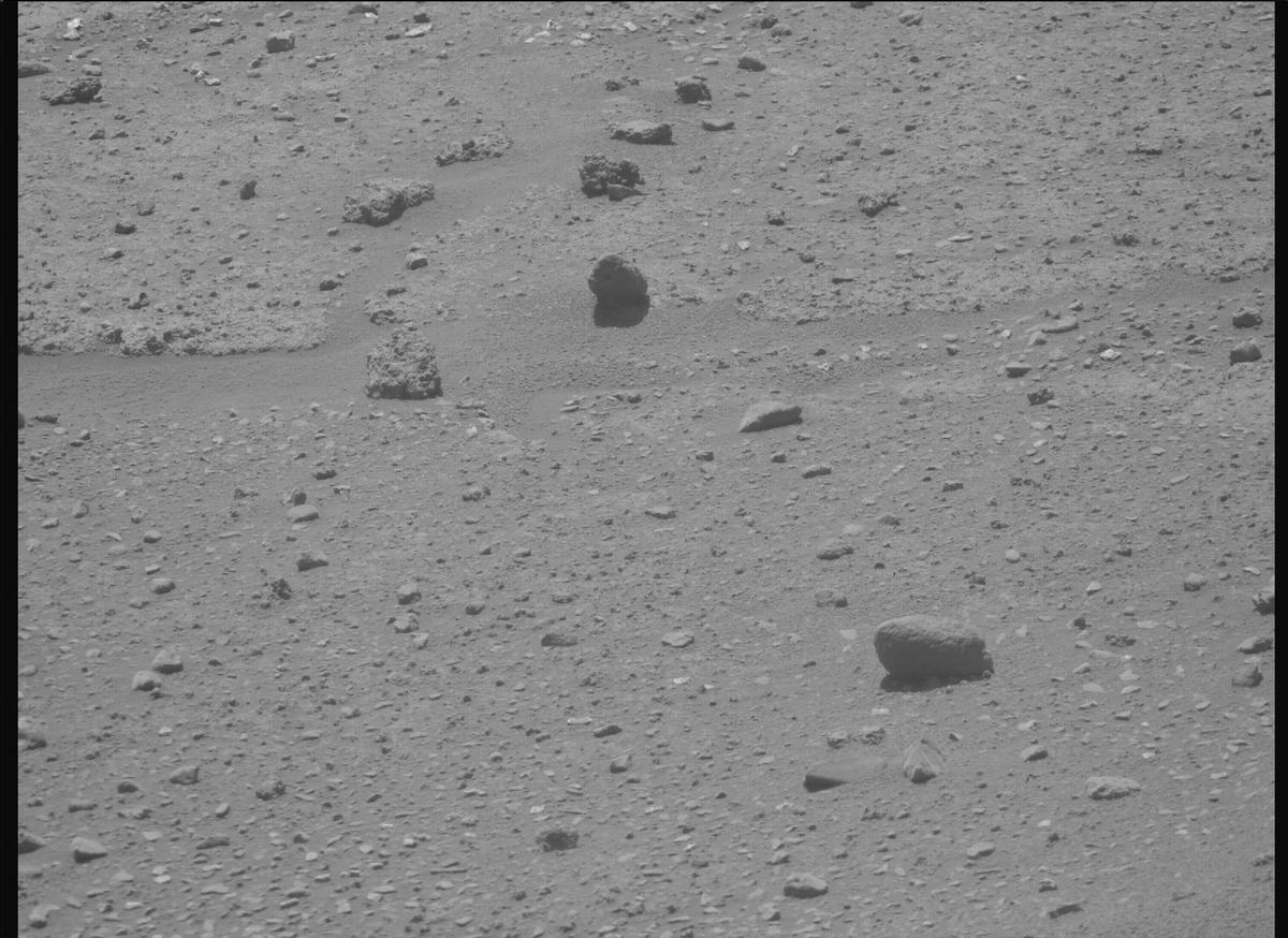 This image was taken by MCZ_RIGHT onboard NASA's Mars rover Perseverance on Sol 874