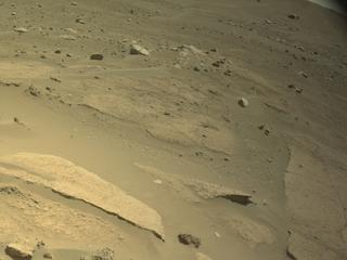 View image taken on Mars, Mars Perseverance Sol 877: Right Navigation Camera (Navcam)