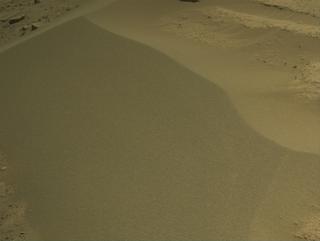 View image taken on Mars, Mars Perseverance Sol 877: Right Navigation Camera (Navcam)