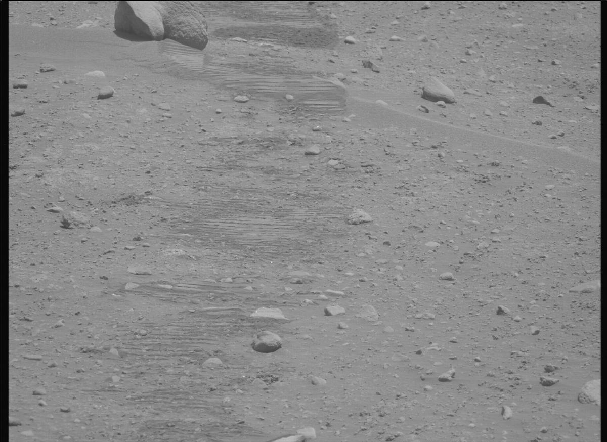 This image was taken by MCZ_LEFT onboard NASA's Mars rover Perseverance on Sol 878