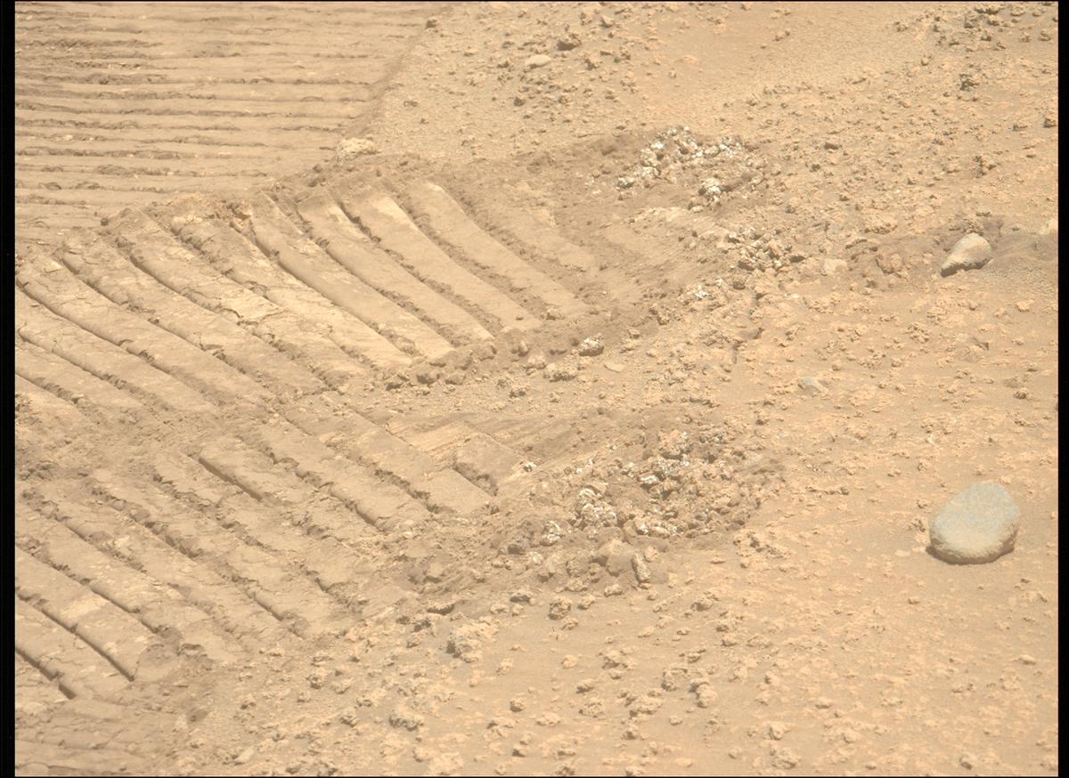This image was taken by MCZ_LEFT onboard NASA's Mars rover Perseverance on Sol 878
