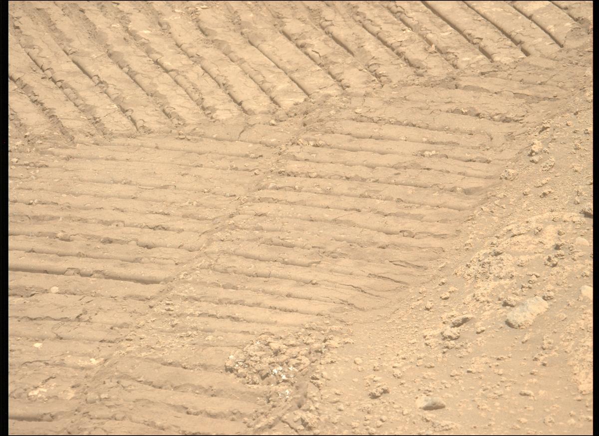 This image was taken by MCZ_LEFT onboard NASA's Mars rover Perseverance on Sol 878
