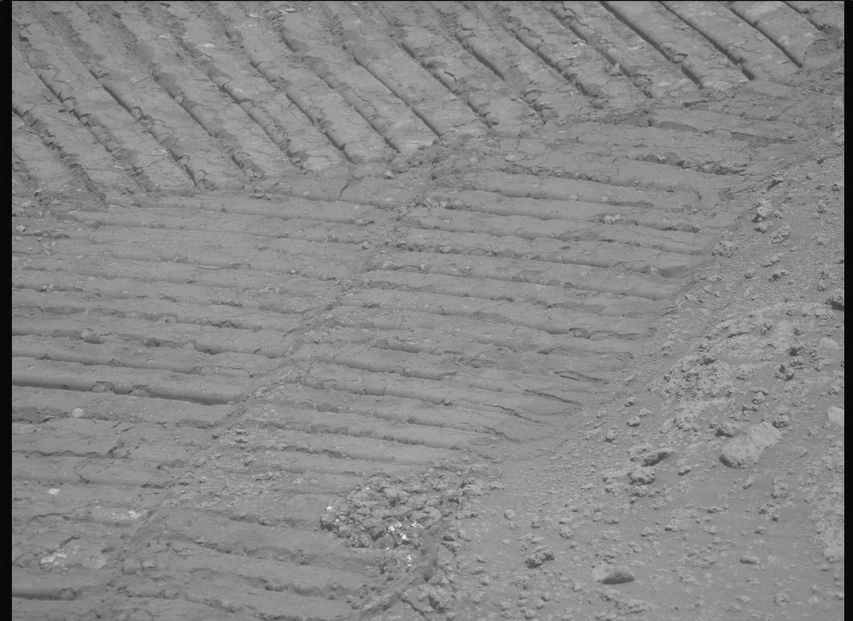 This image was taken by MCZ_LEFT onboard NASA's Mars rover Perseverance on Sol 878