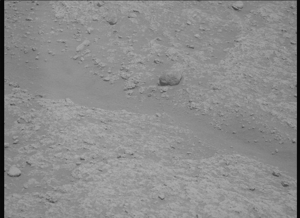 This image was taken by MCZ_LEFT onboard NASA's Mars rover Perseverance on Sol 878