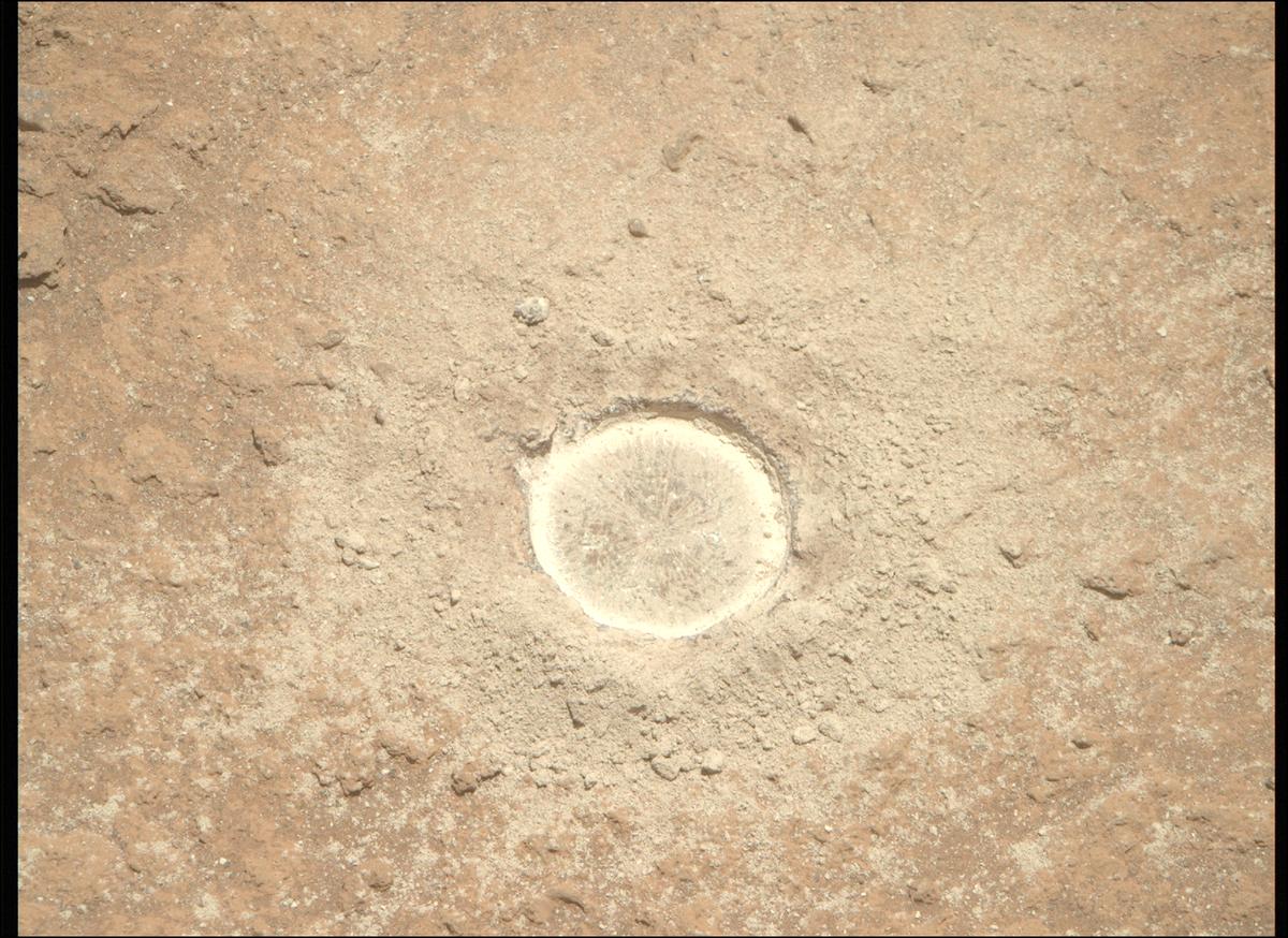 This image was taken by MCZ_RIGHT onboard NASA's Mars rover Perseverance on Sol 878