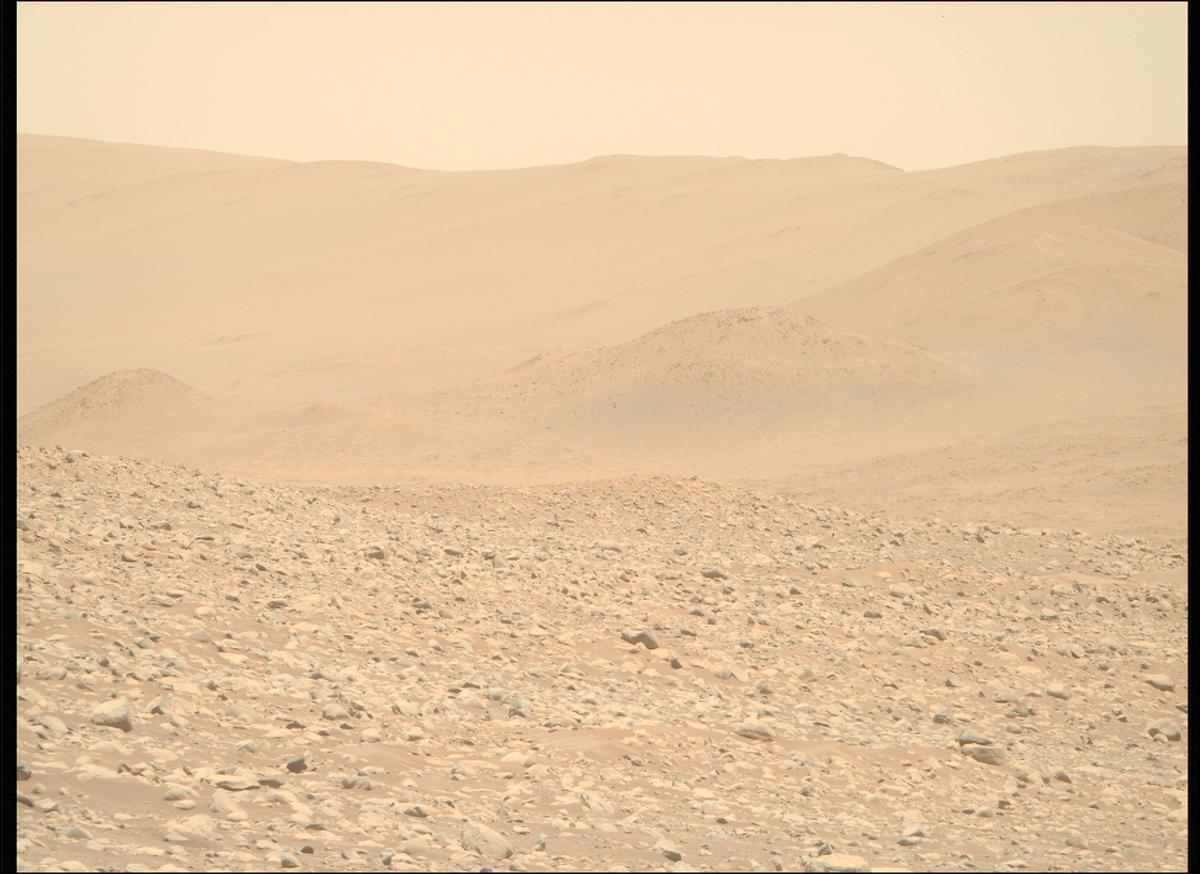 This image was taken by MCZ_RIGHT onboard NASA's Mars rover Perseverance on Sol 878