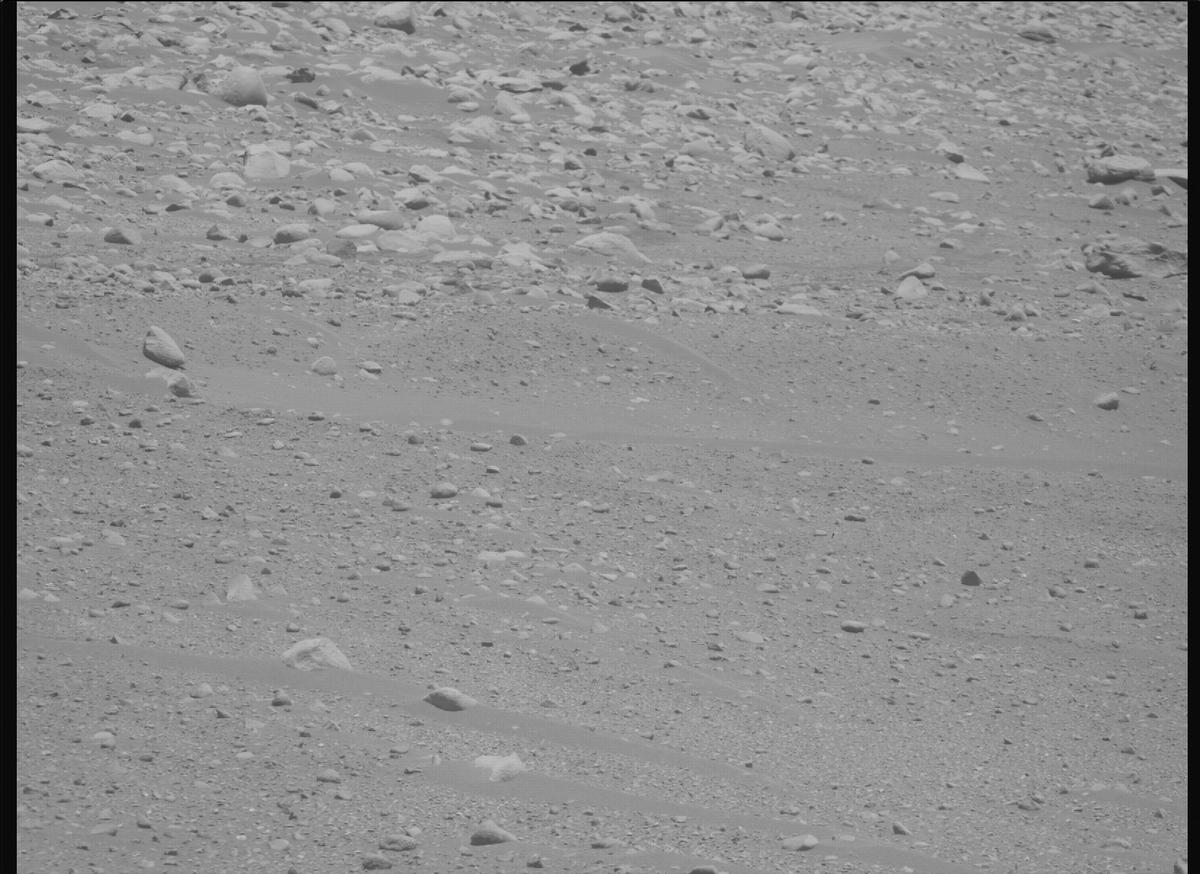 This image was taken by MCZ_RIGHT onboard NASA's Mars rover Perseverance on Sol 878