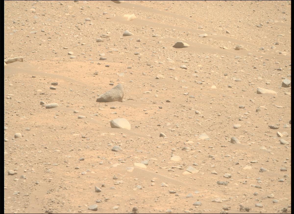 This image was taken by MCZ_RIGHT onboard NASA's Mars rover Perseverance on Sol 878
