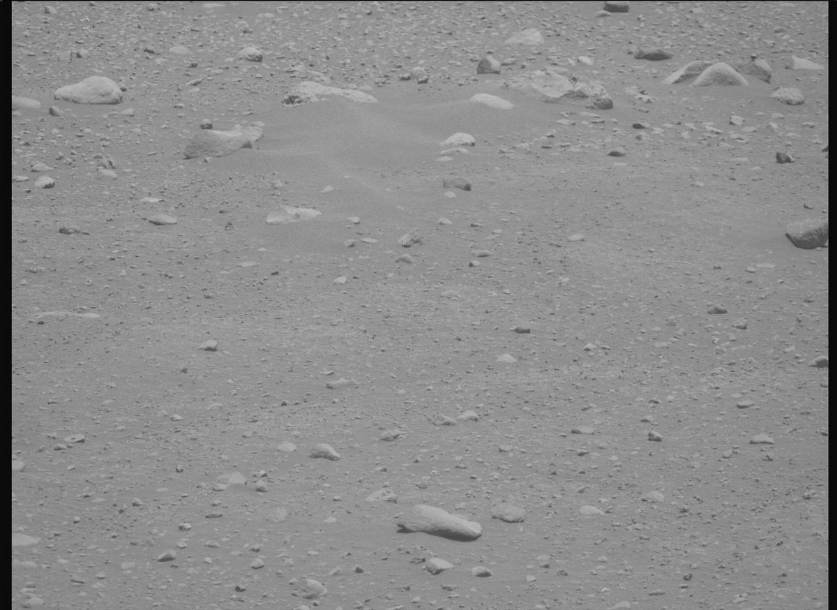 This image was taken by MCZ_RIGHT onboard NASA's Mars rover Perseverance on Sol 878