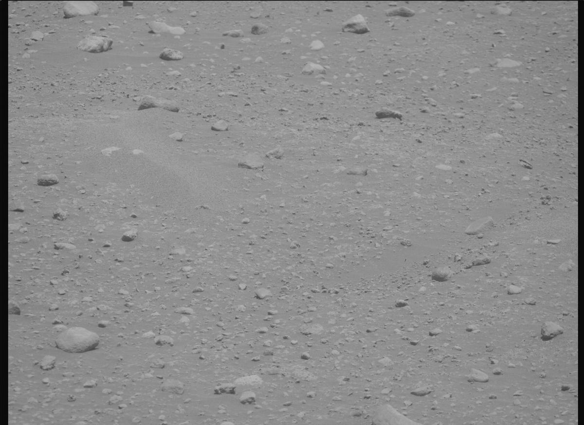 This image was taken by MCZ_RIGHT onboard NASA's Mars rover Perseverance on Sol 878