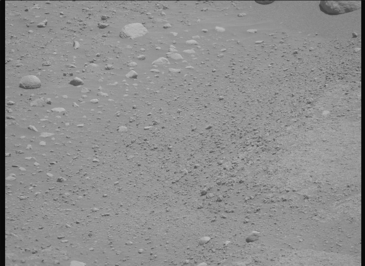 This image was taken by MCZ_RIGHT onboard NASA's Mars rover Perseverance on Sol 878