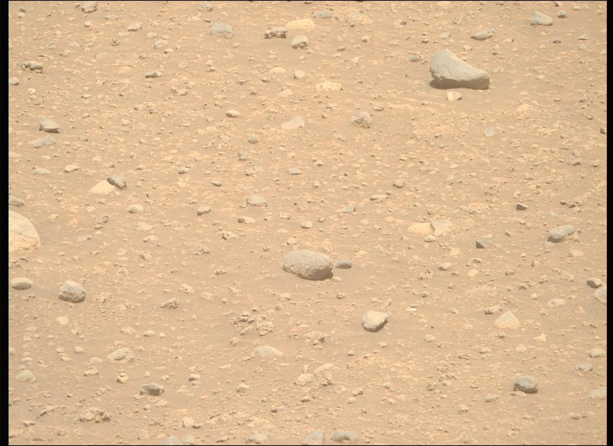 This image was taken by MCZ_RIGHT onboard NASA's Mars rover Perseverance on Sol 878