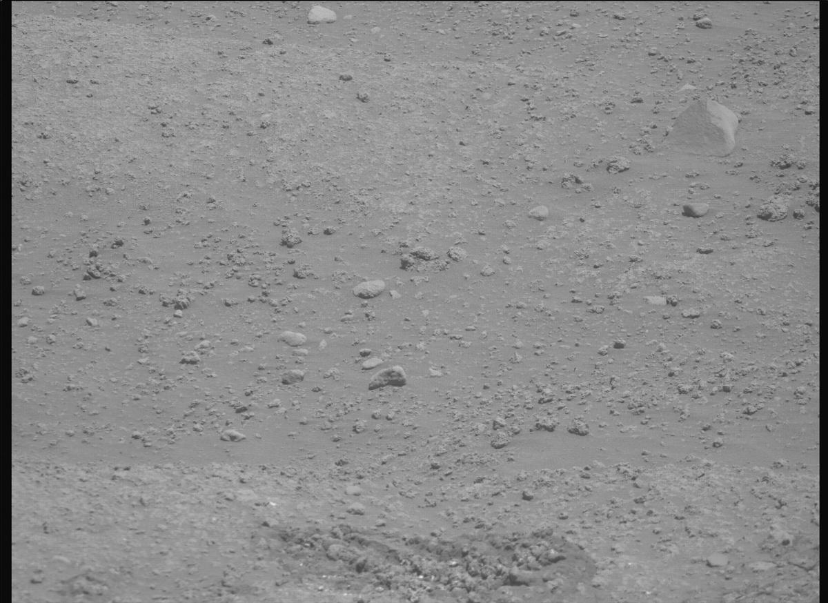 This image was taken by MCZ_RIGHT onboard NASA's Mars rover Perseverance on Sol 878