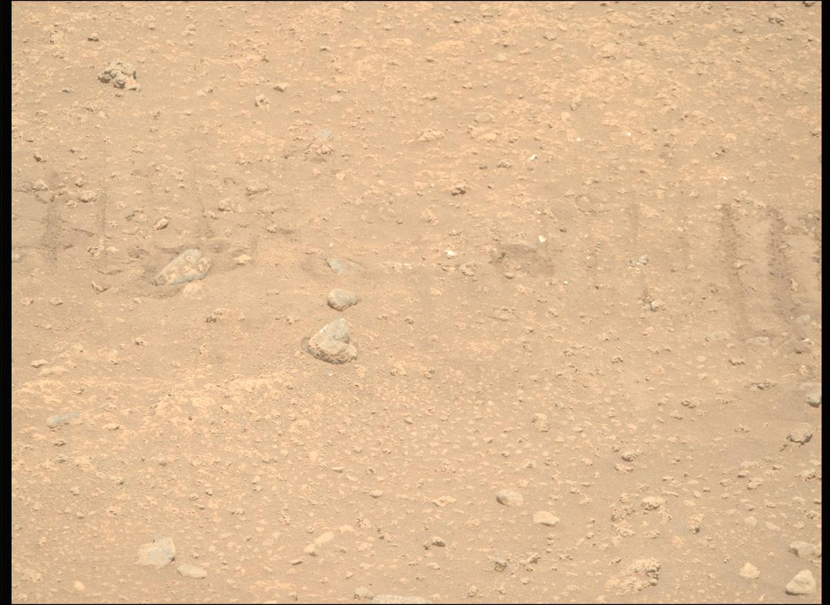 This image was taken by MCZ_RIGHT onboard NASA's Mars rover Perseverance on Sol 878