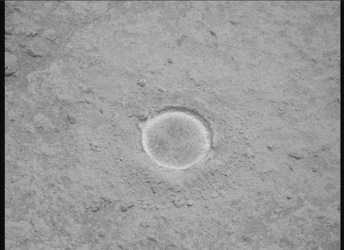 This image was taken by MCZ_RIGHT onboard NASA's Mars rover Perseverance on Sol 878