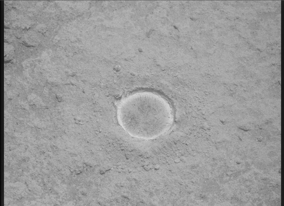This image was taken by MCZ_RIGHT onboard NASA's Mars rover Perseverance on Sol 878