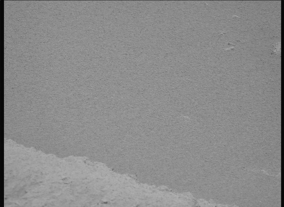 This image was taken by MCZ_LEFT onboard NASA's Mars rover Perseverance on Sol 879