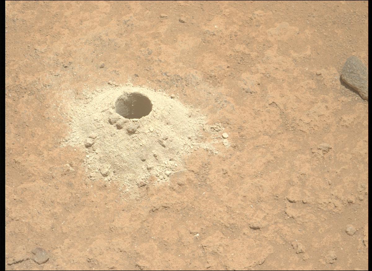 This image was taken by MCZ_LEFT onboard NASA's Mars rover Perseverance on Sol 884