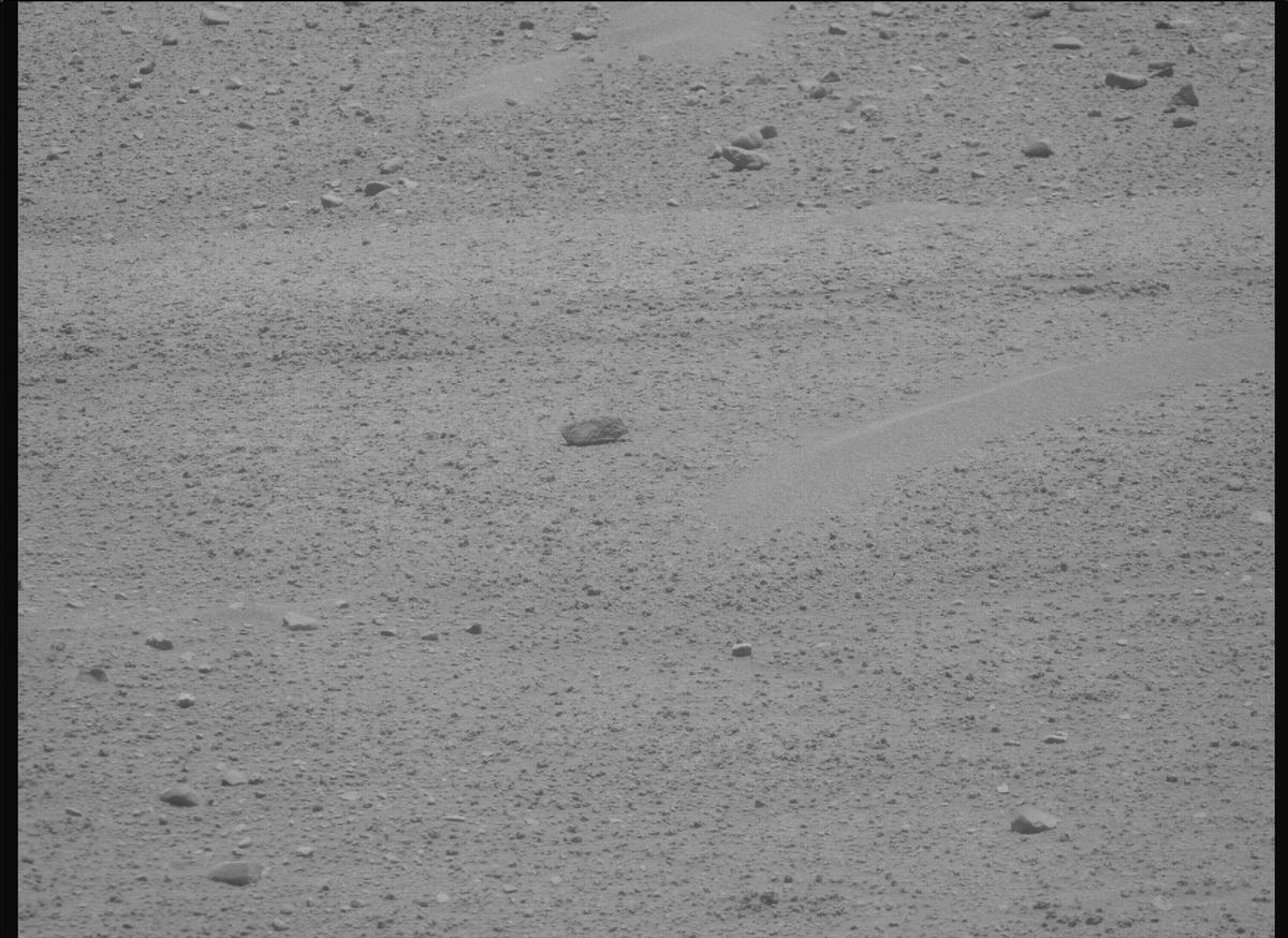 This image was taken by MCZ_RIGHT onboard NASA's Mars rover Perseverance on Sol 884