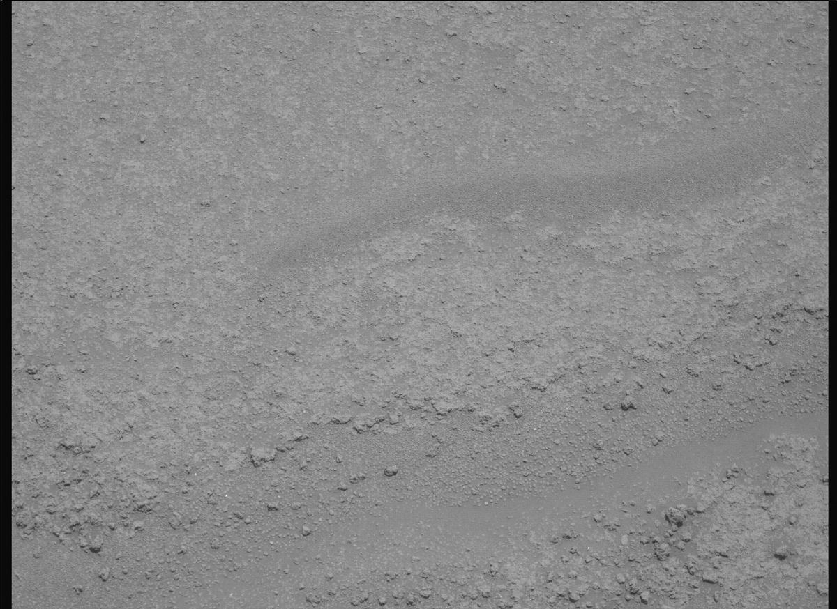 This image was taken by MCZ_LEFT onboard NASA's Mars rover Perseverance on Sol 885