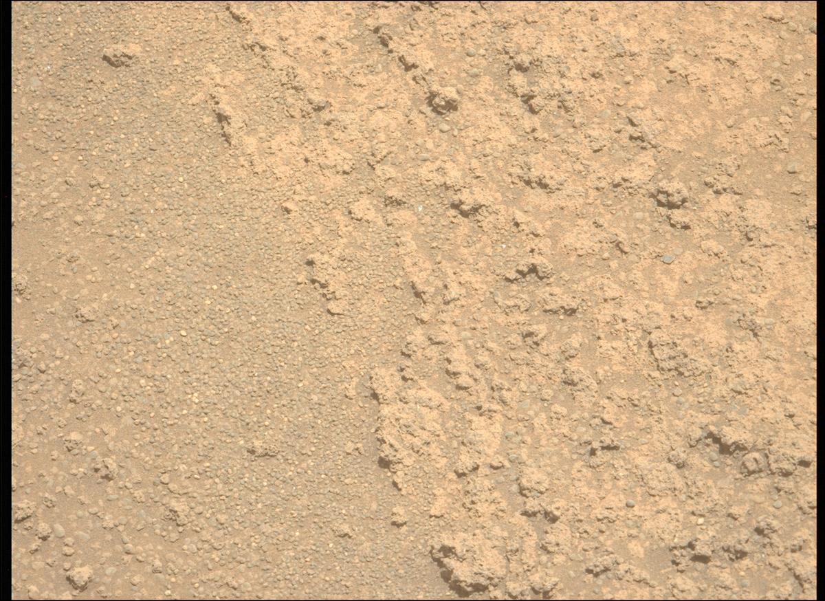 This image was taken by MCZ_LEFT onboard NASA's Mars rover Perseverance on Sol 885