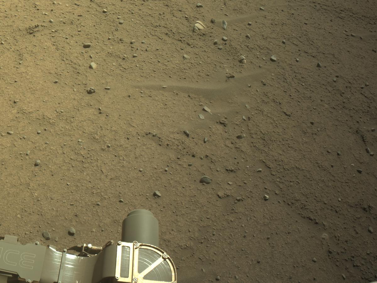 This image was taken by NAVCAM_LEFT onboard NASA's Mars rover Perseverance on Sol 886