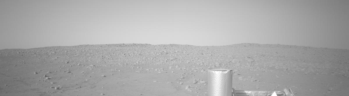 This image was taken by NAVCAM_LEFT onboard NASA's Mars rover Perseverance on Sol 886
