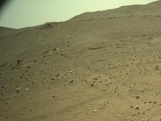 View image taken on Mars, Mars Perseverance Sol 886: Right Navigation Camera (Navcam)