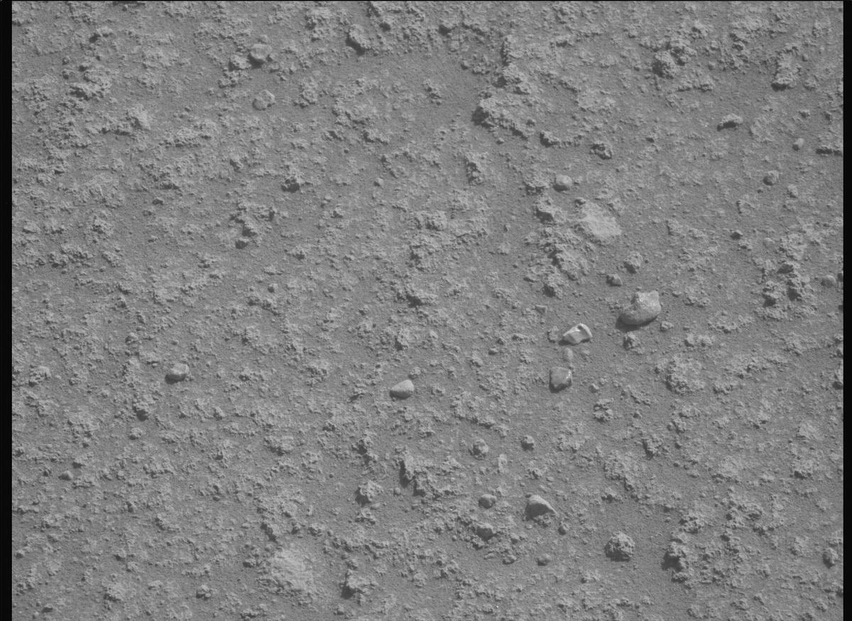 This image was taken by MCZ_LEFT onboard NASA's Mars rover Perseverance on Sol 886