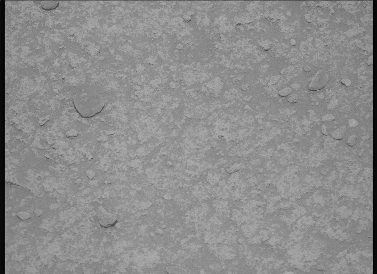 This image was taken by MCZ_LEFT onboard NASA's Mars rover Perseverance on Sol 889