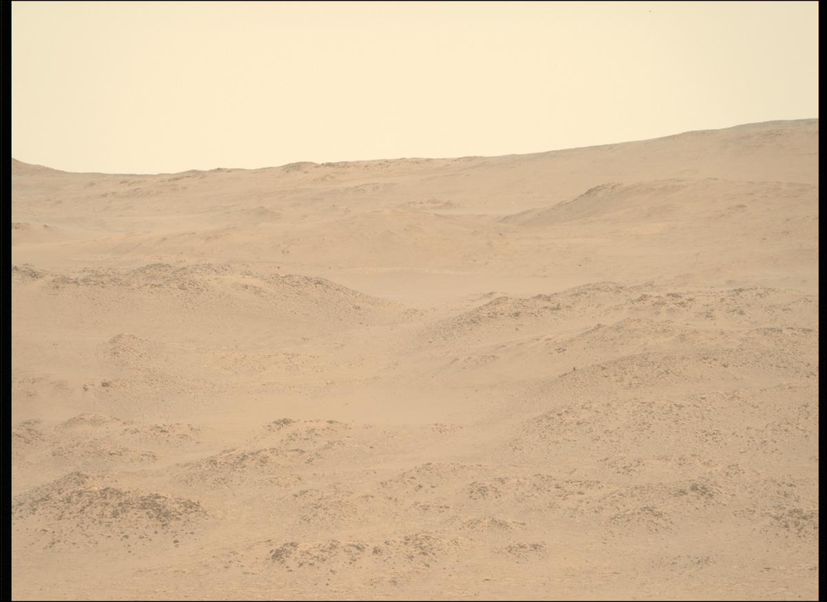 This image was taken by MCZ_RIGHT onboard NASA's Mars rover Perseverance on Sol 890