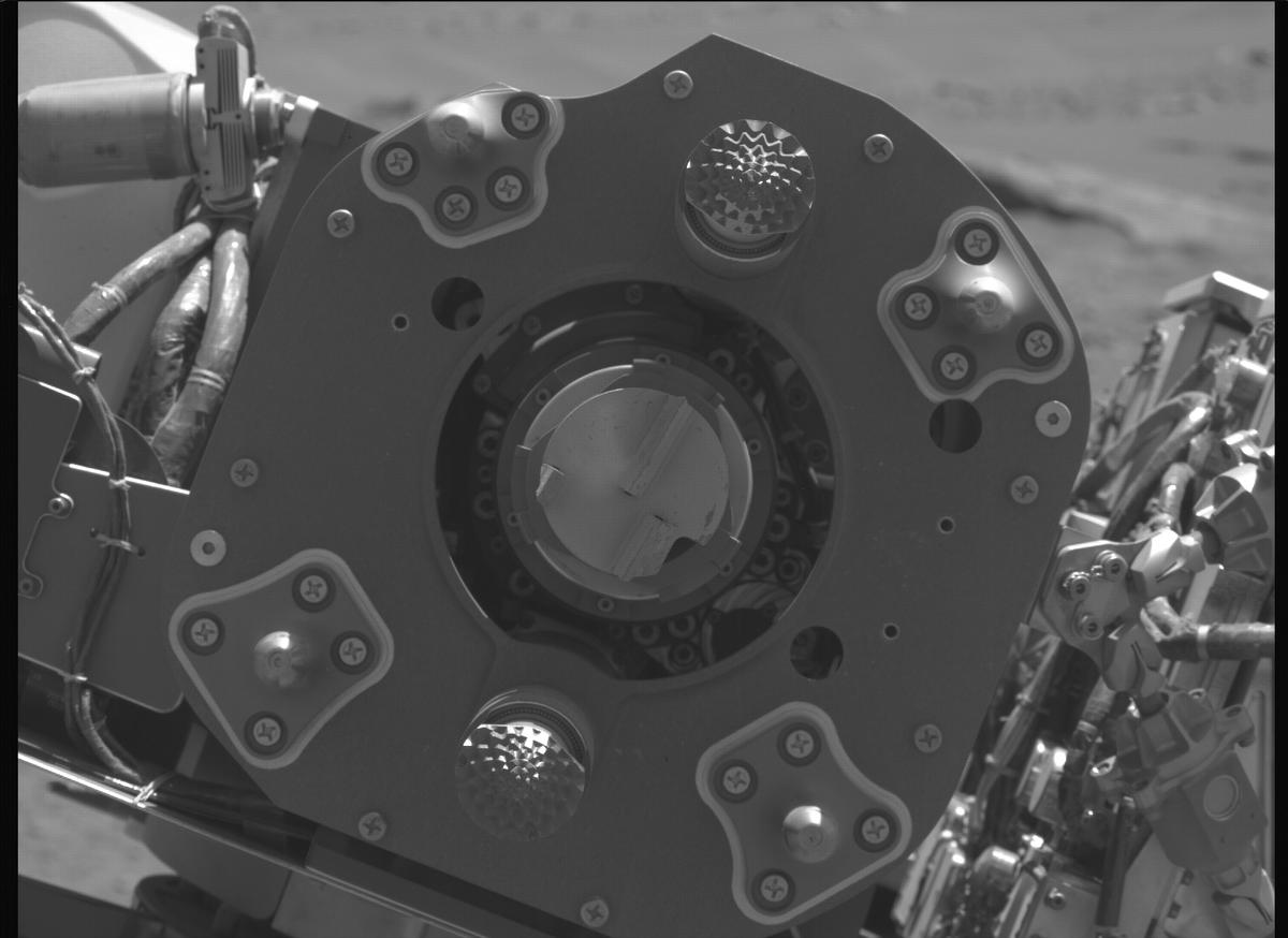 This image was taken by MCZ_LEFT onboard NASA's Mars rover Perseverance on Sol 893