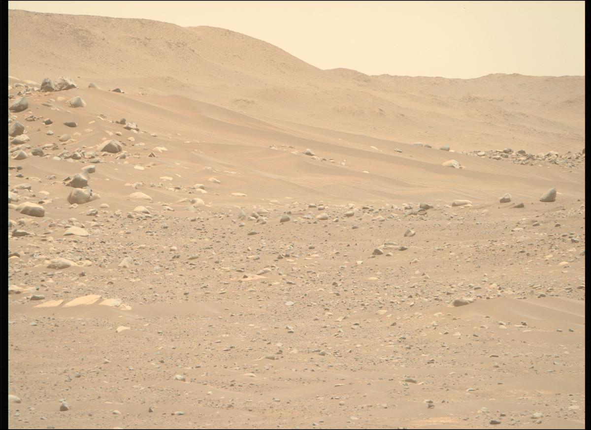 This image was taken by MCZ_RIGHT onboard NASA's Mars rover Perseverance on Sol 896