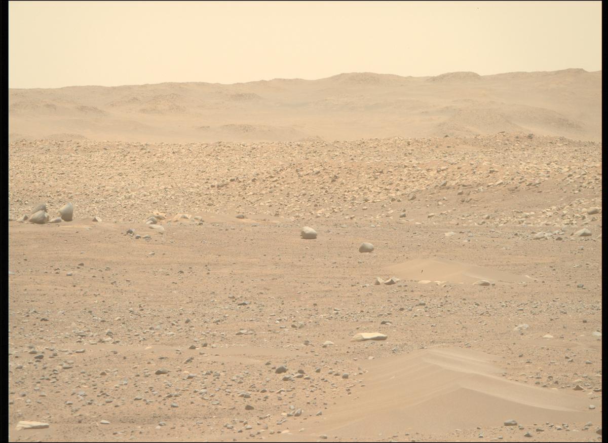 This image was taken by MCZ_RIGHT onboard NASA's Mars rover Perseverance on Sol 896