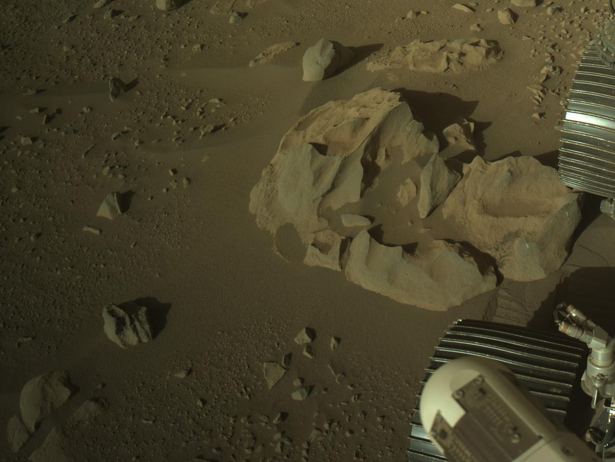 This image was taken by NAVCAM_LEFT onboard NASA's Mars rover Perseverance on Sol 897