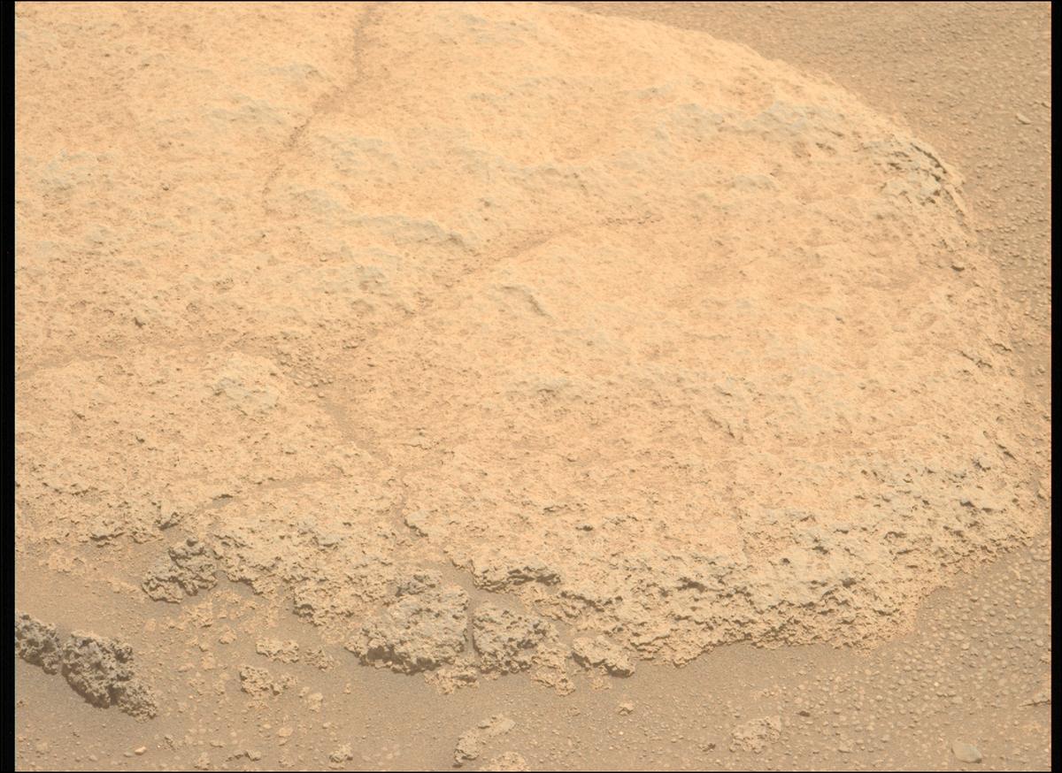 This image was taken by MCZ_LEFT onboard NASA's Mars rover Perseverance on Sol 897