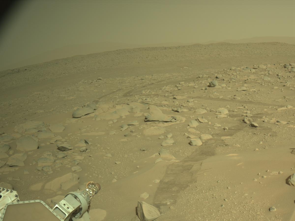 This image was taken by NAVCAM_LEFT onboard NASA's Mars rover Perseverance on Sol 899