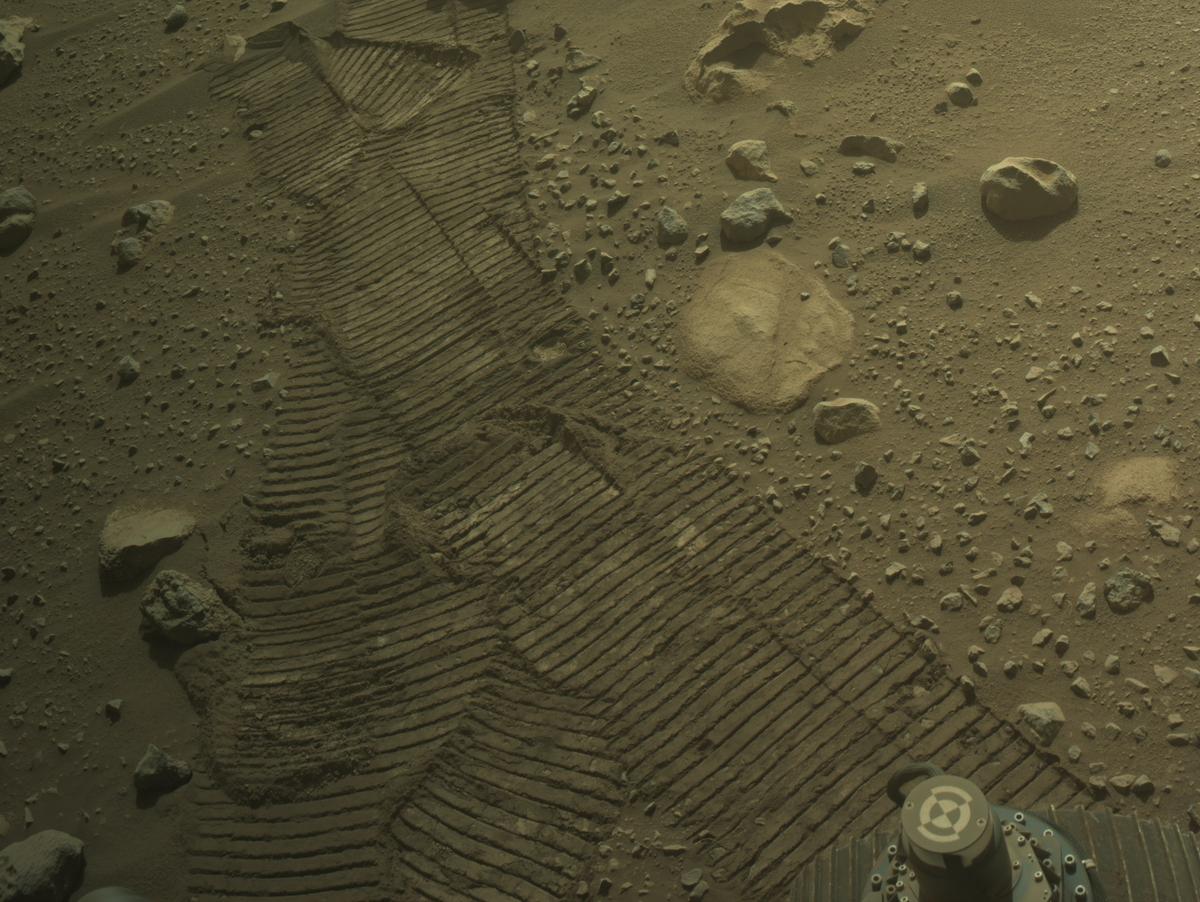 This image was taken by NAVCAM_RIGHT onboard NASA's Mars rover Perseverance on Sol 899
