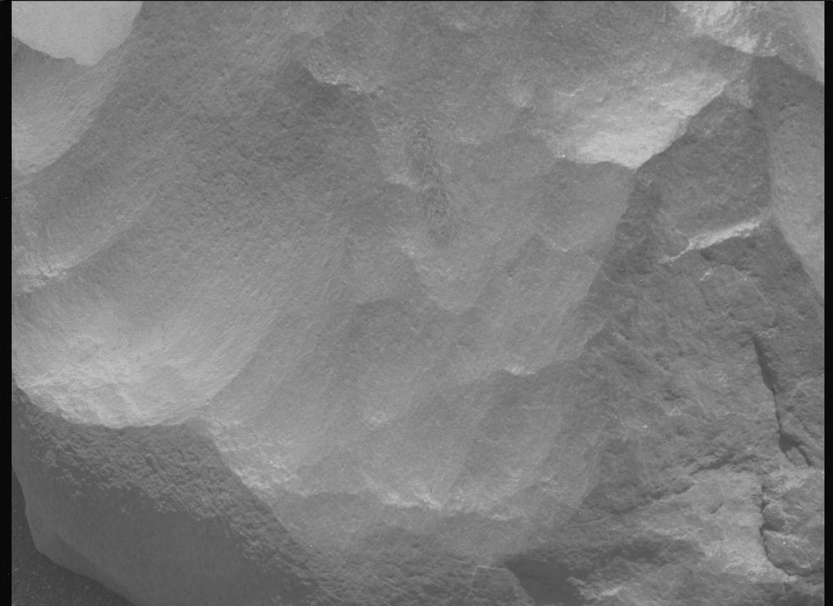 This image was taken by MCZ_LEFT onboard NASA's Mars rover Perseverance on Sol 899