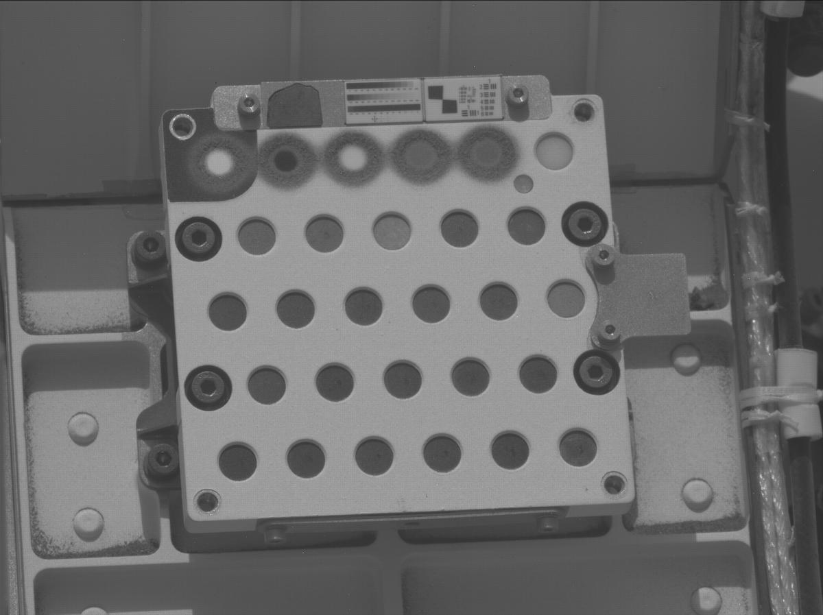 This image was taken by MCZ_LEFT onboard NASA's Mars rover Perseverance on Sol 900