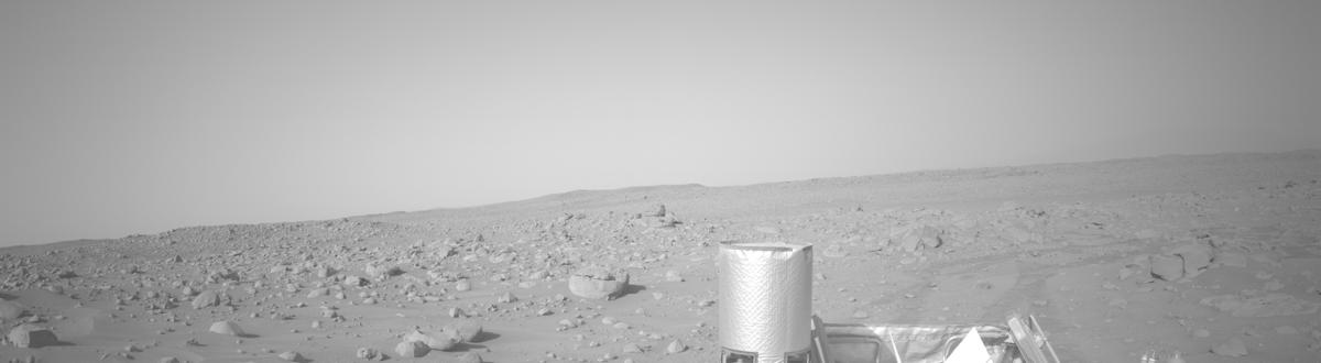 This image was taken by NAVCAM_LEFT onboard NASA's Mars rover Perseverance on Sol 905