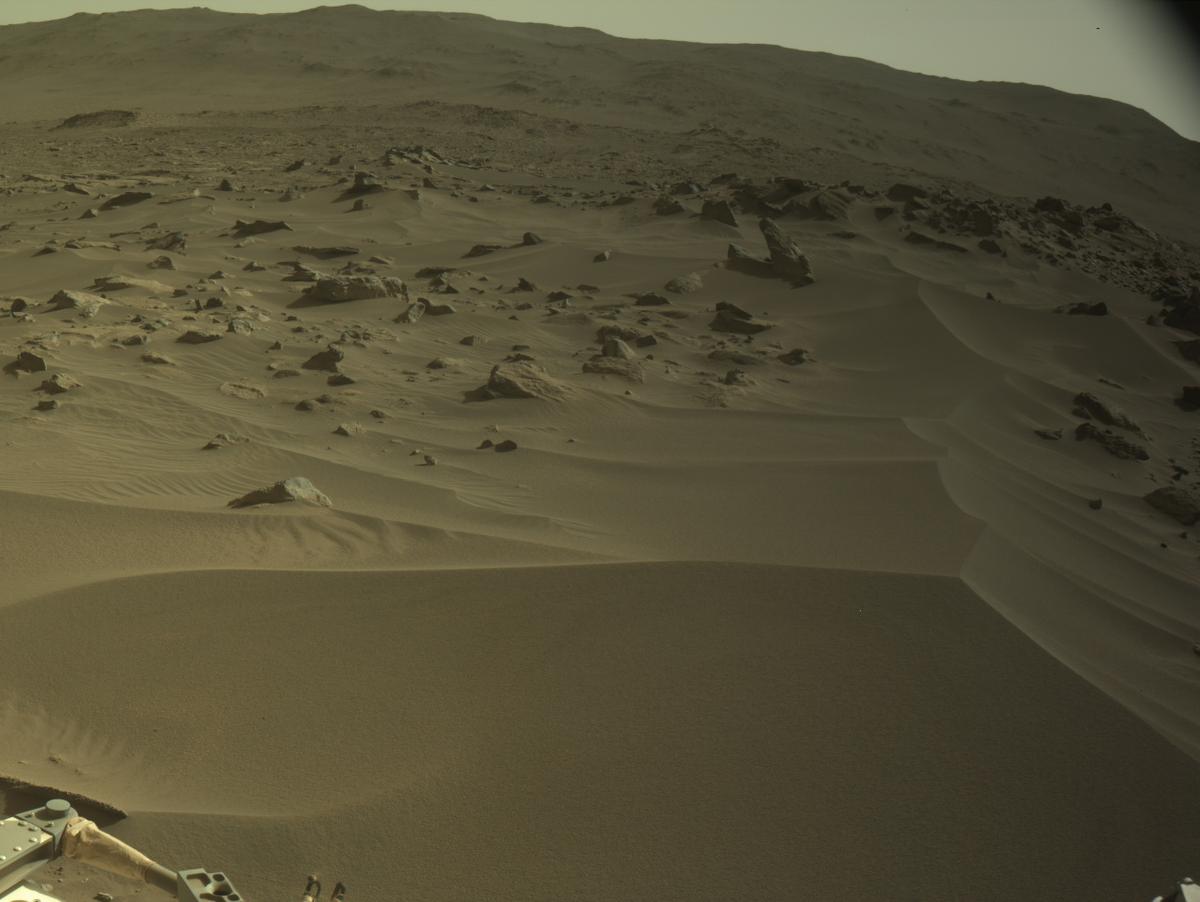This image was taken by NAVCAM_RIGHT onboard NASA's Mars rover Perseverance on Sol 909