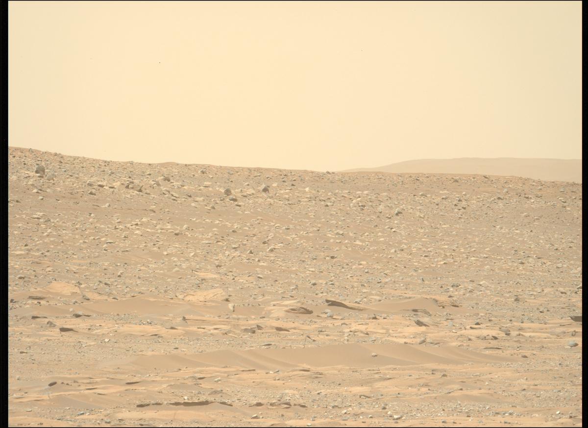 This image was taken by MCZ_LEFT onboard NASA's Mars rover Perseverance on Sol 912
