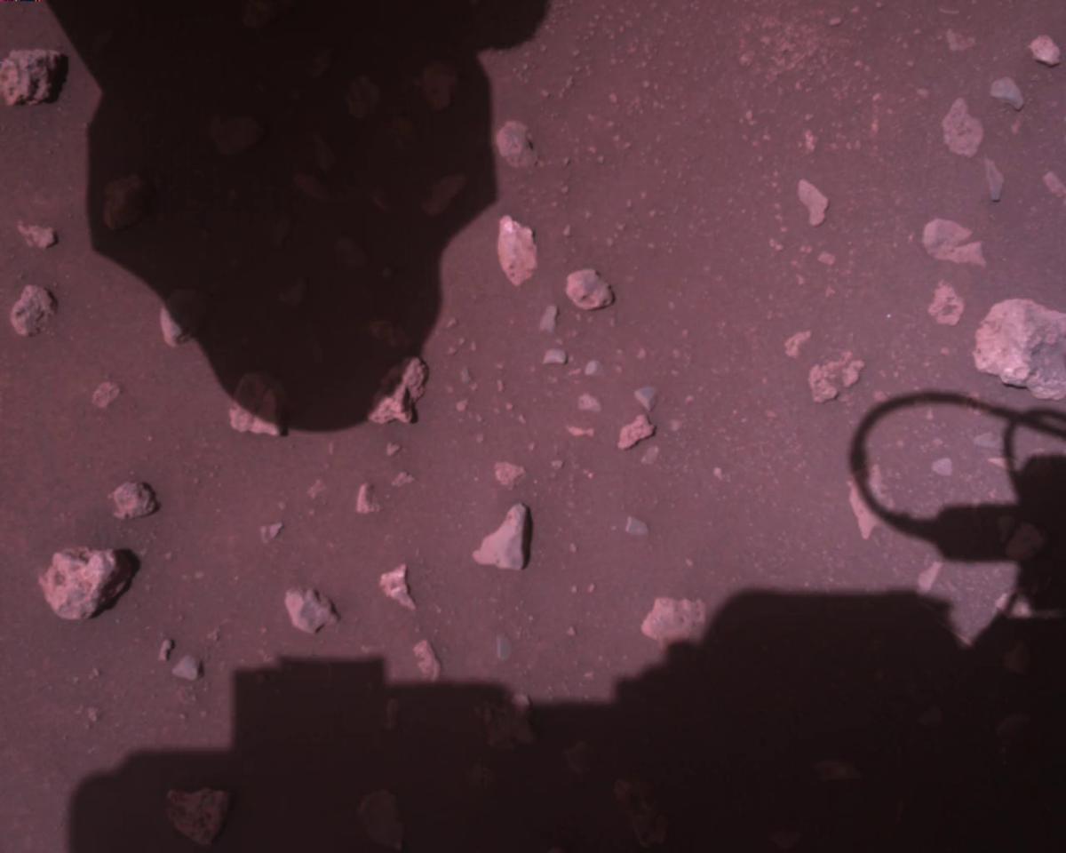 This image was taken by EDL_RDCAM onboard NASA's Mars rover Perseverance on Sol 913