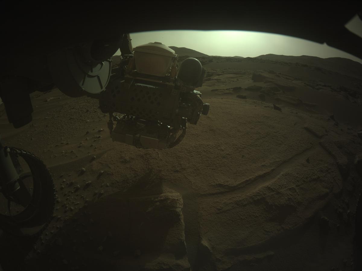This image was taken by FRONT_HAZCAM_LEFT_A onboard NASA's Mars rover Perseverance on Sol 913