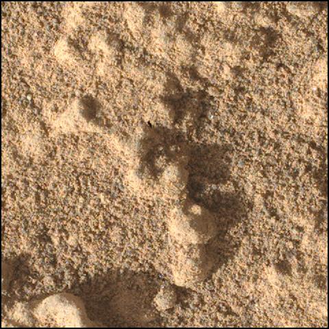 This image was taken by SHERLOC_WATSON onboard NASA's Mars rover Perseverance on Sol 913