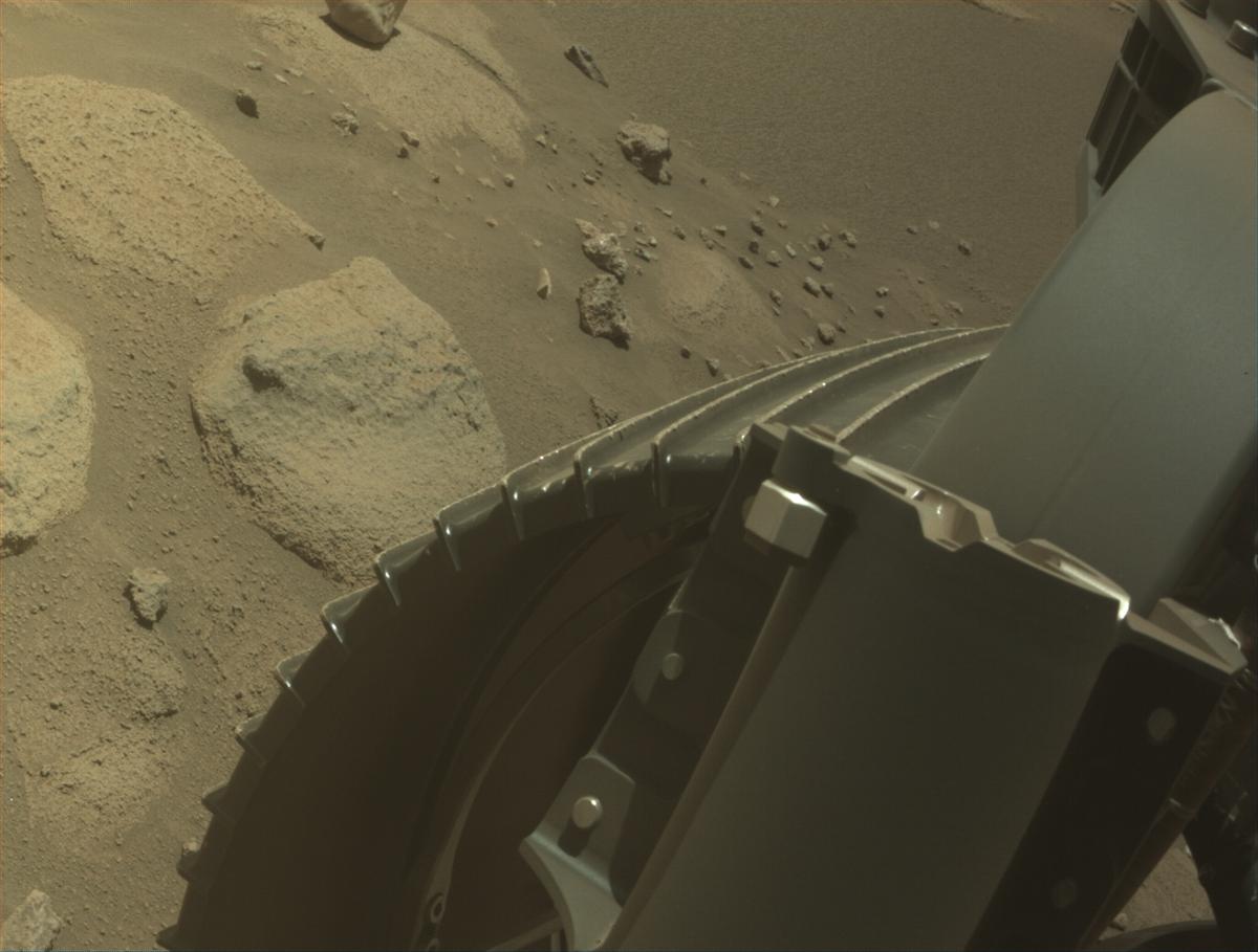 This image was taken by FRONT_HAZCAM_RIGHT_A onboard NASA's Mars rover Perseverance on Sol 915