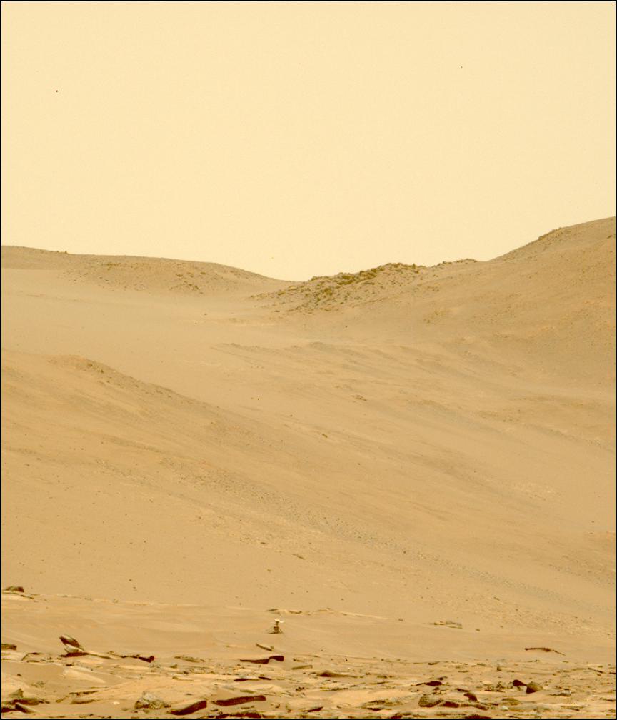 This image was taken by MCZ_LEFT onboard NASA's Mars rover Perseverance on Sol 915